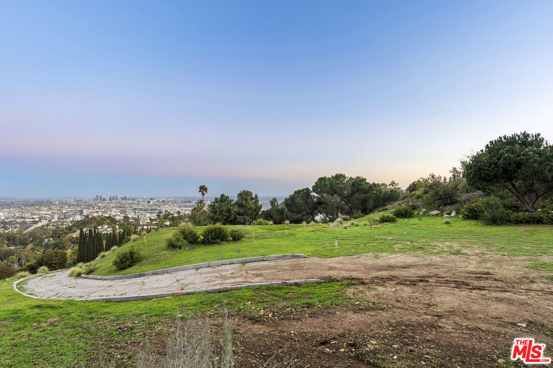 2666 Larmar Rd, hollywood hills