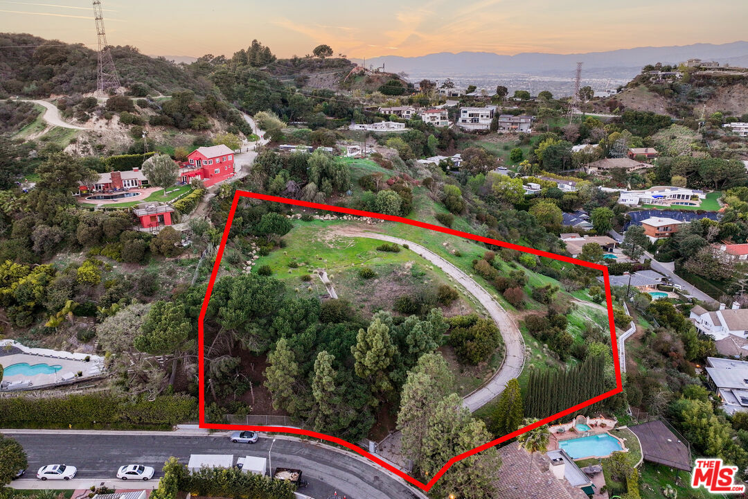 2666 Larmar Rd, hollywood hills