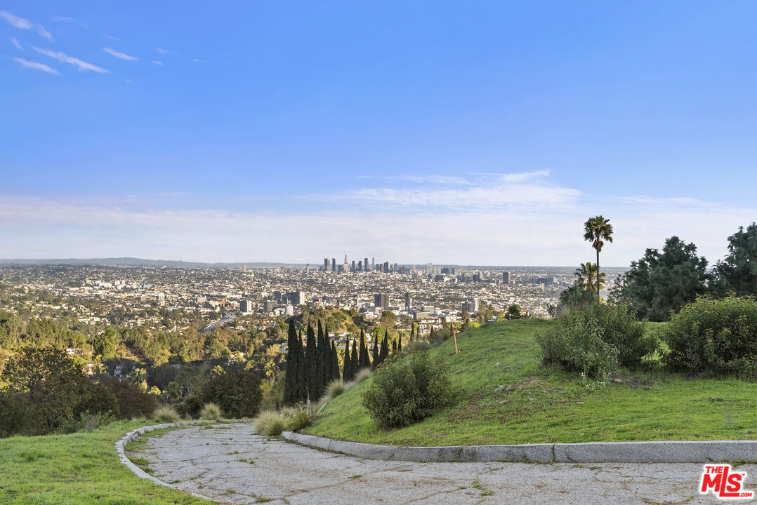 2666 Larmar Rd, hollywood hills