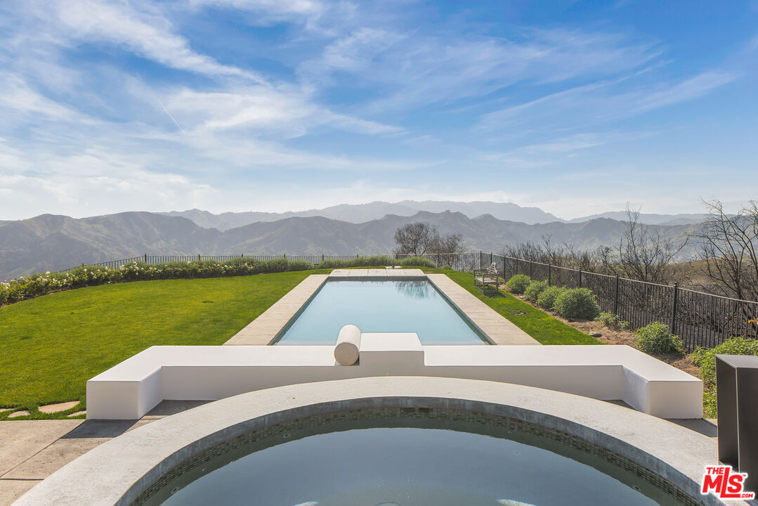 16875 Calle De Sarah, Pacific Palisades 