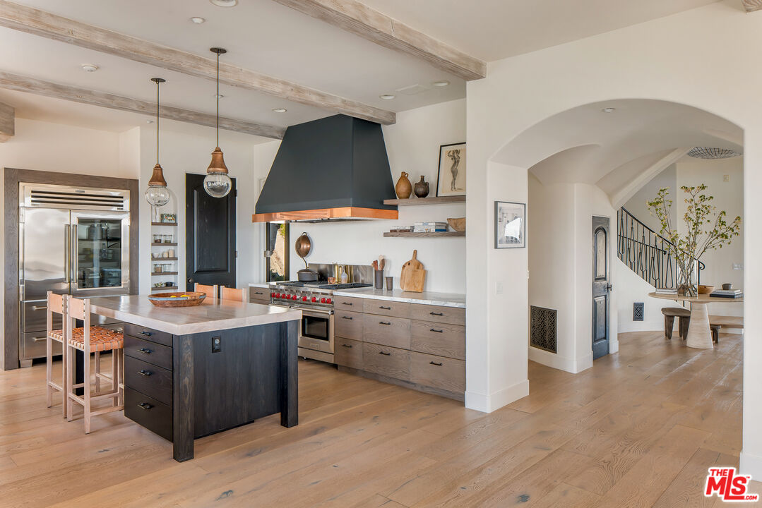 16875 Calle De Sarah, Pacific Palisades 