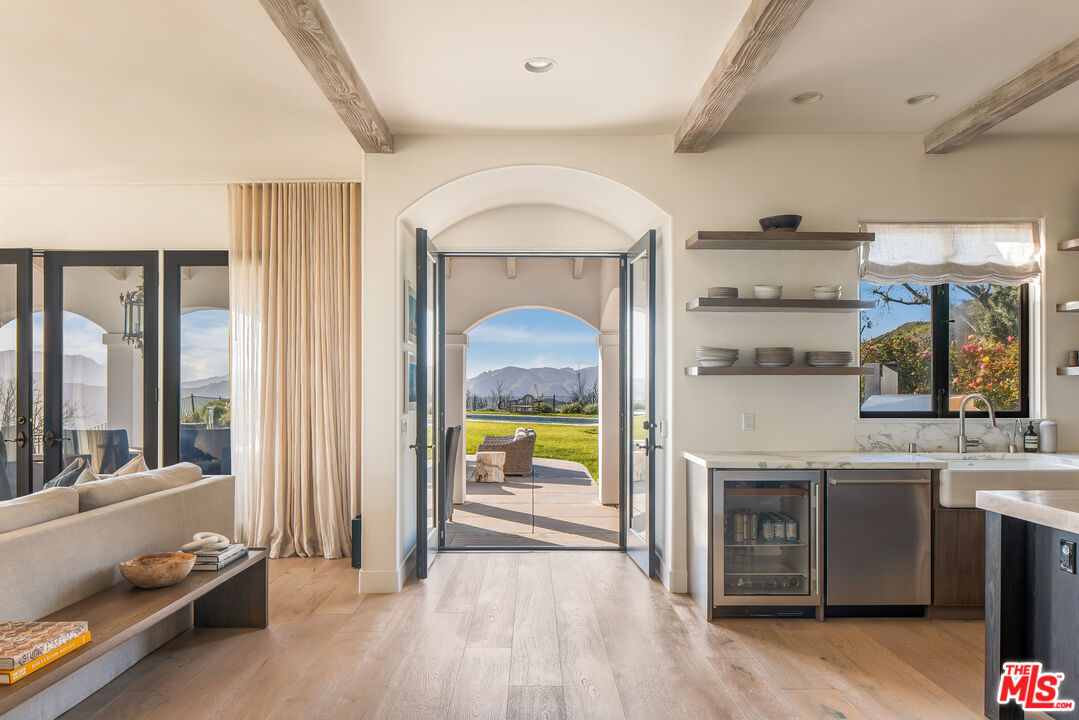 16875 Calle De Sarah, Pacific Palisades 