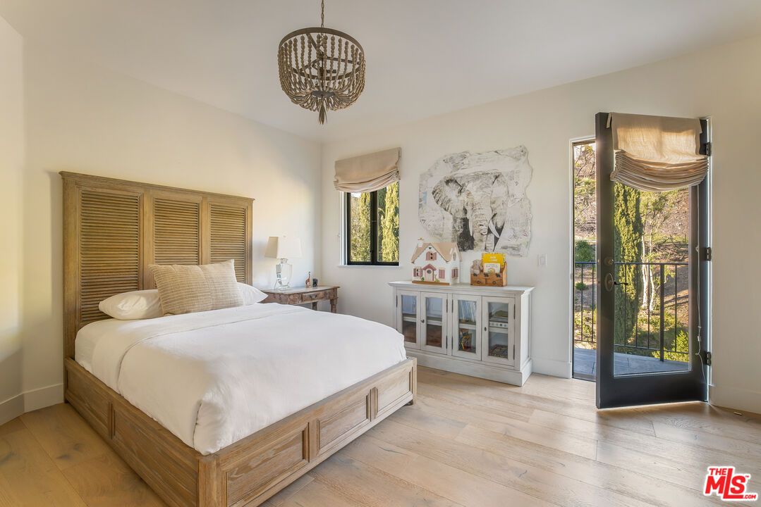 16875 Calle De Sarah, Pacific Palisades 