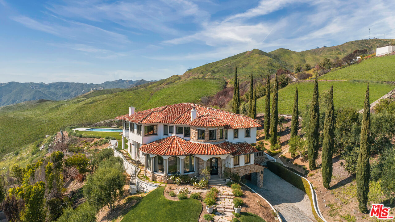 16875 Calle De Sarah, Pacific Palisades 