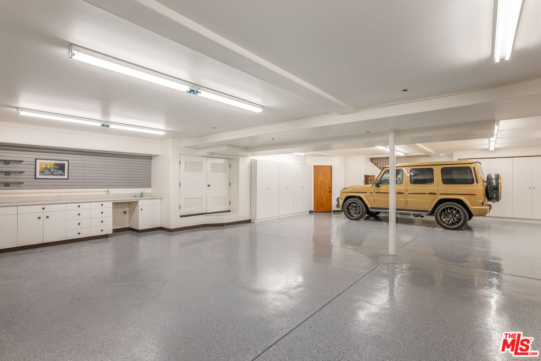 16875 Calle De Sarah, Pacific Palisades 