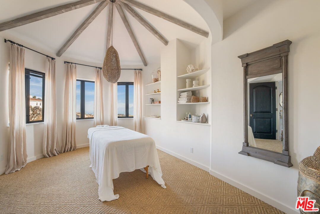 16875 Calle De Sarah, Pacific Palisades 