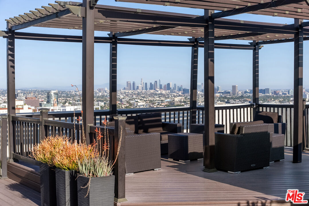 7250 Franklin Ave Unit: 603, Hollywood