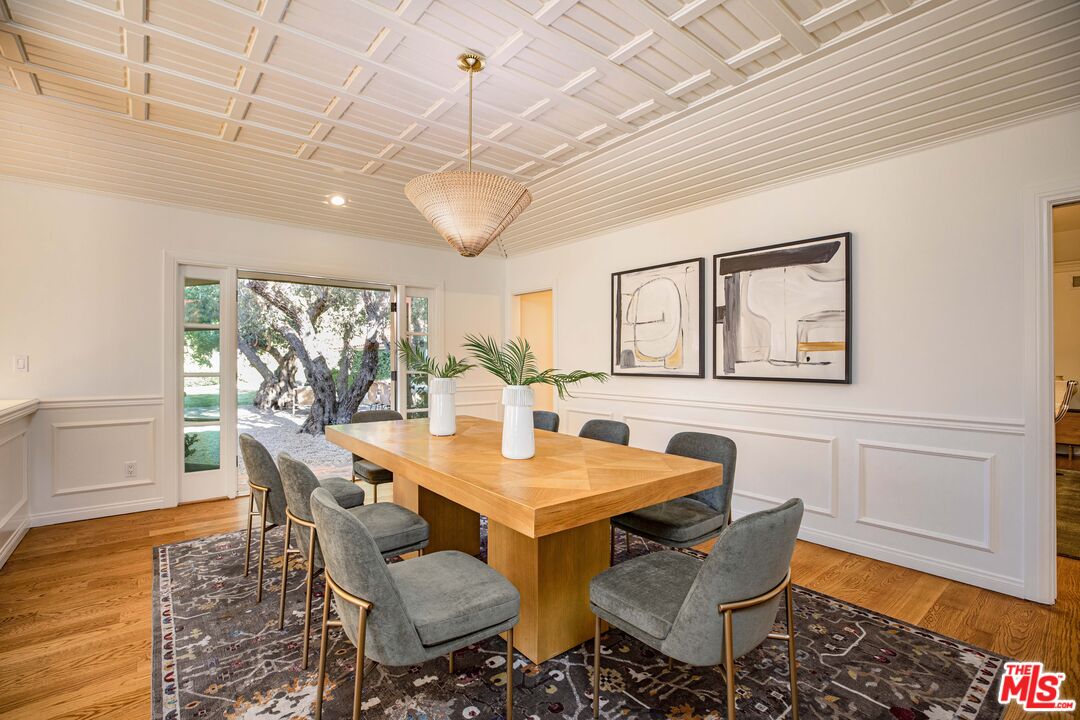 1296 Capri Dr, Pacific Palisades