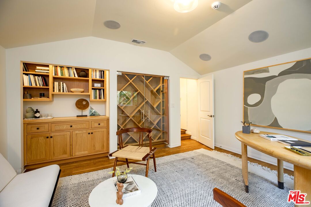 1296 Capri Dr, Pacific Palisades