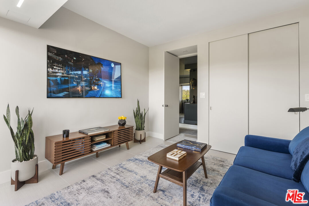 838 N Doheny Dr Unit: 1202