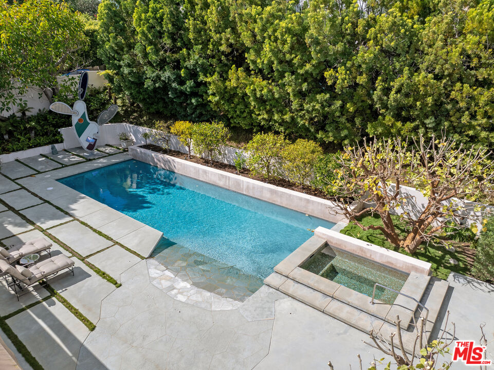 1001 Maybrook Dr, Beverly Hills