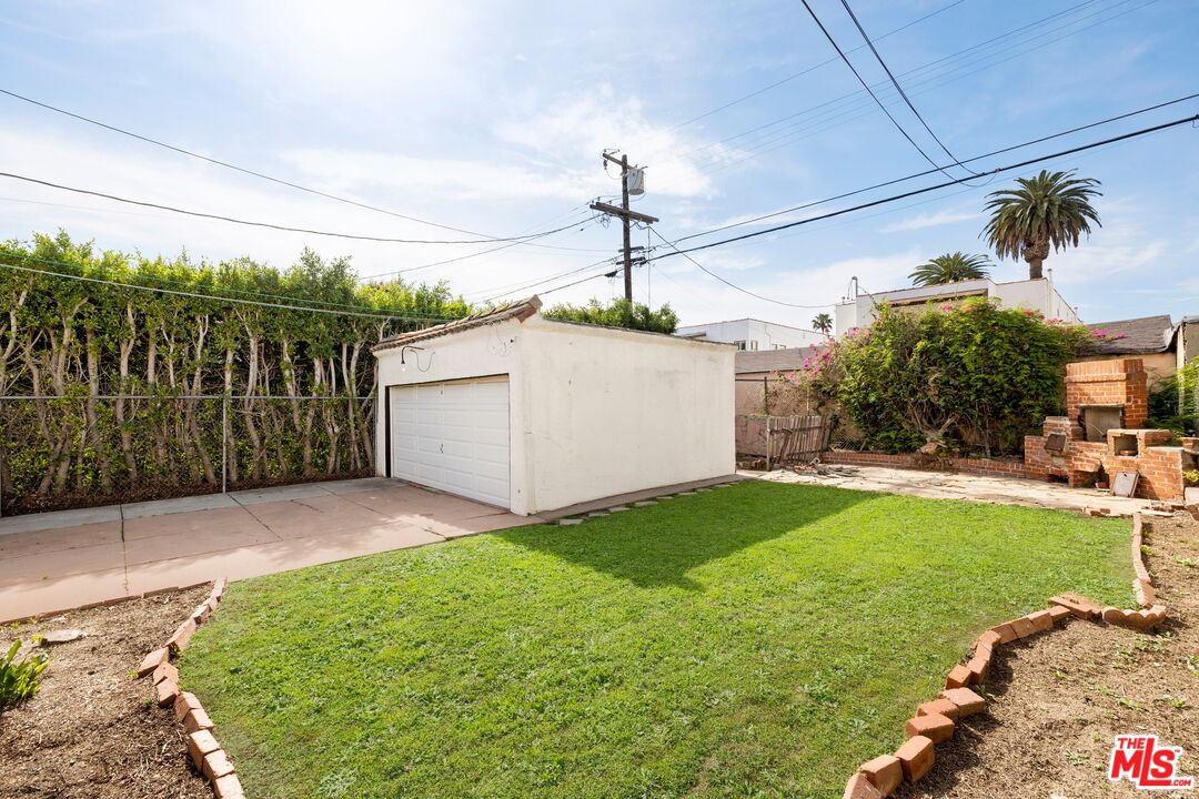 517 N Stanley Ave, Beverly Fairfax