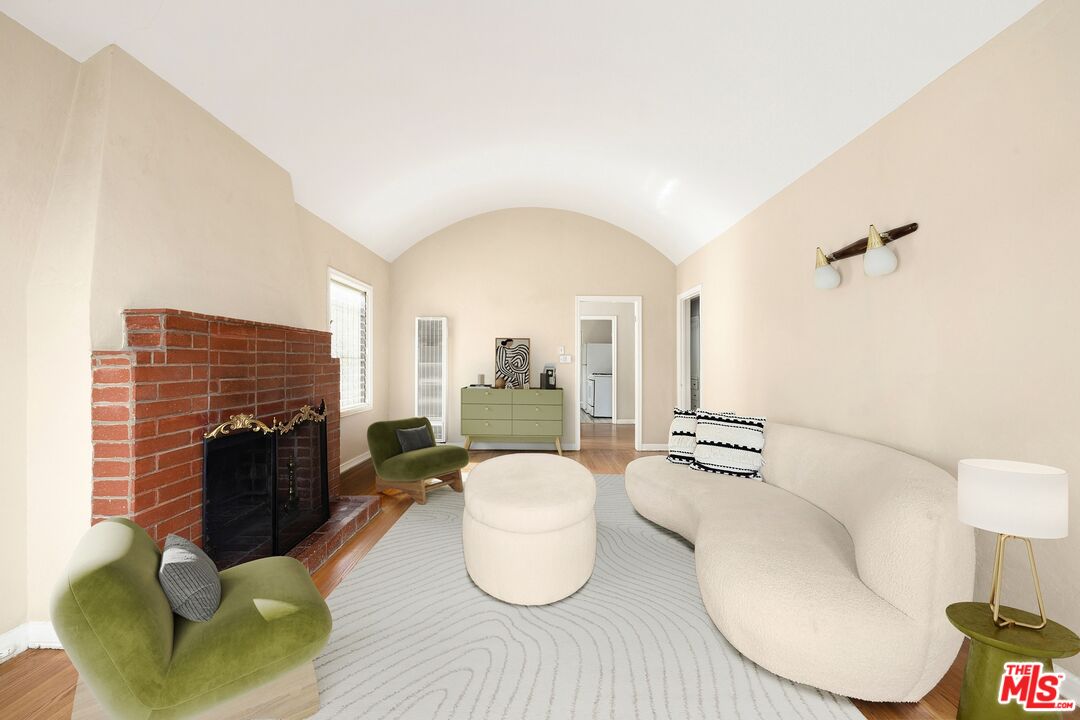 517 N Stanley Ave, Beverly Fairfax