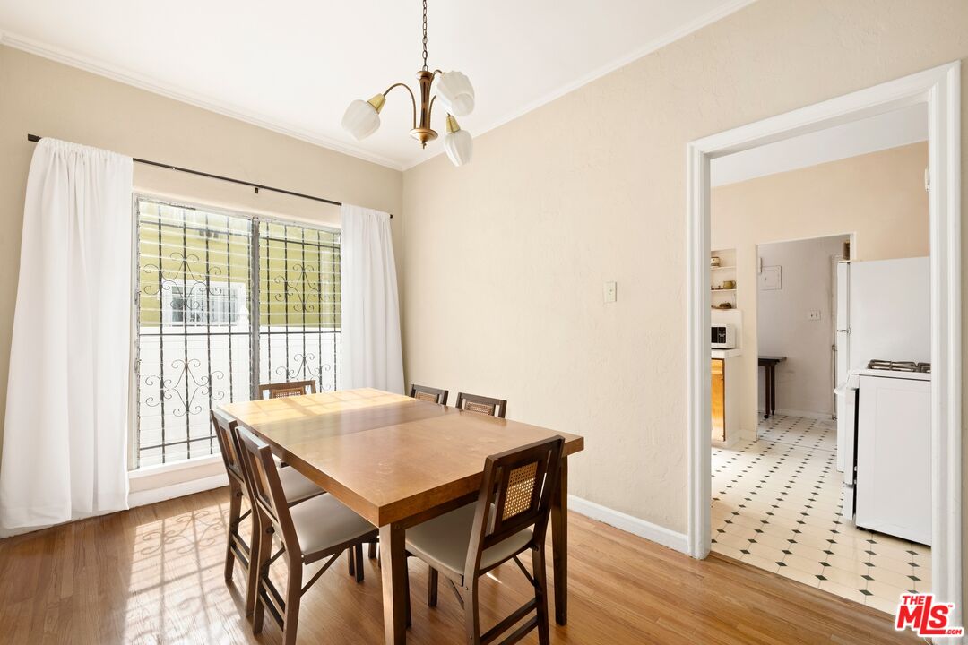 517 N Stanley Ave, Beverly Fairfax