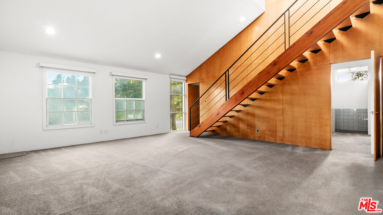13921 W Sunset Blvd, Pacific Palisades