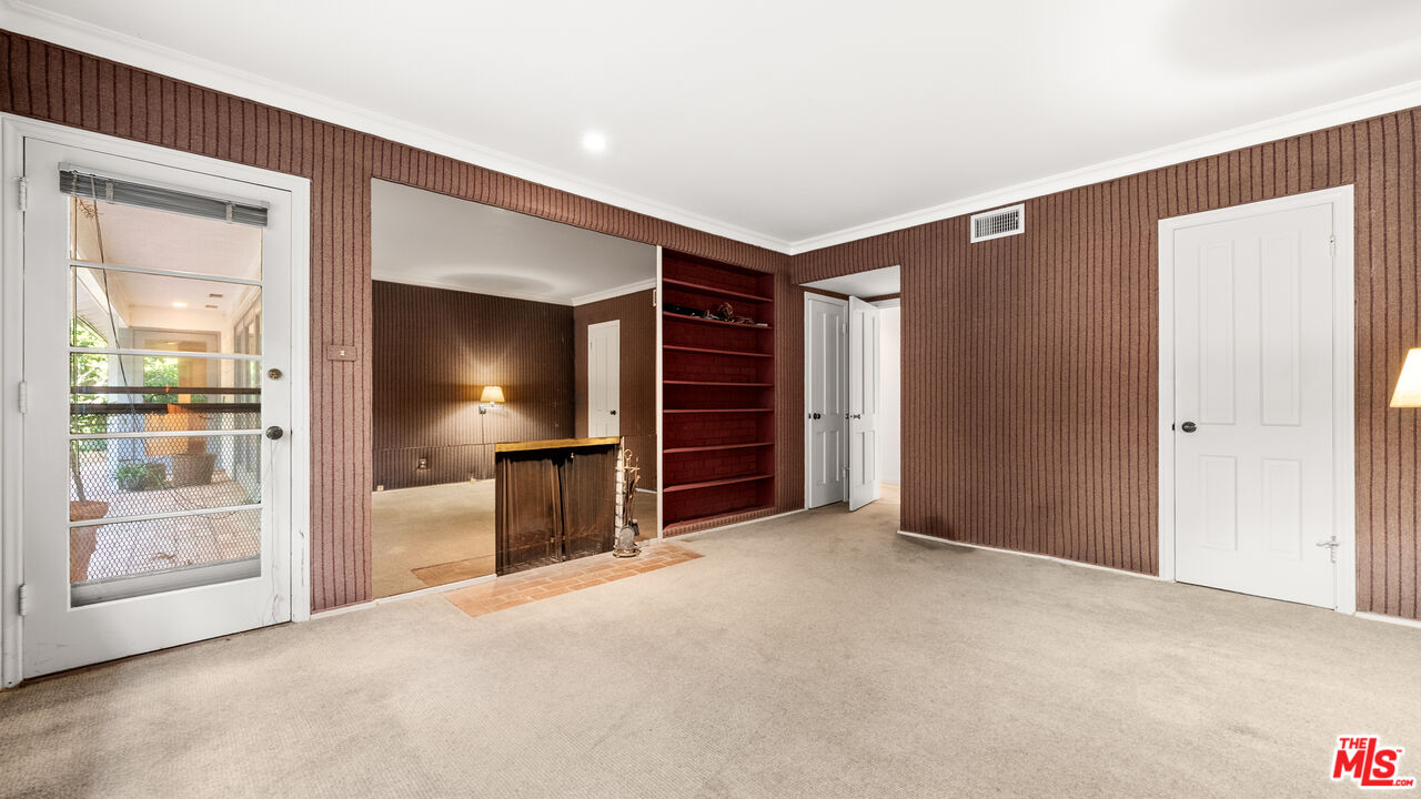 13921 W Sunset Blvd, Pacific Palisades