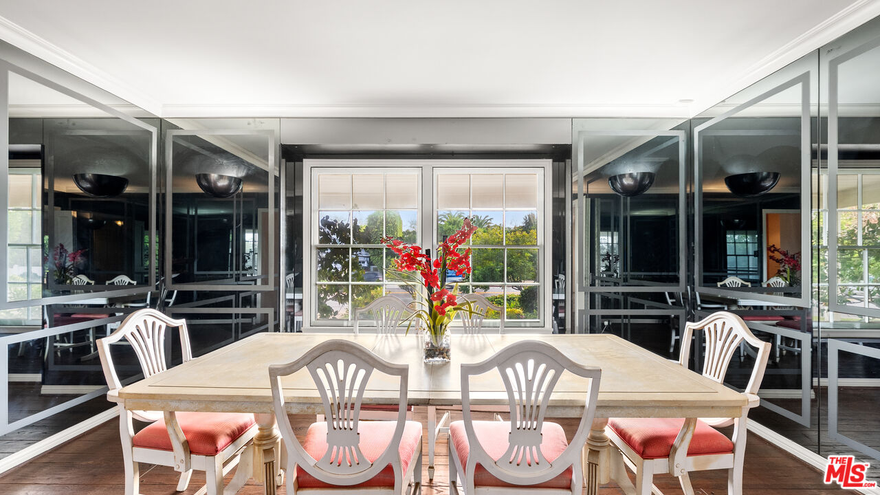 13921 W Sunset Blvd, Pacific Palisades