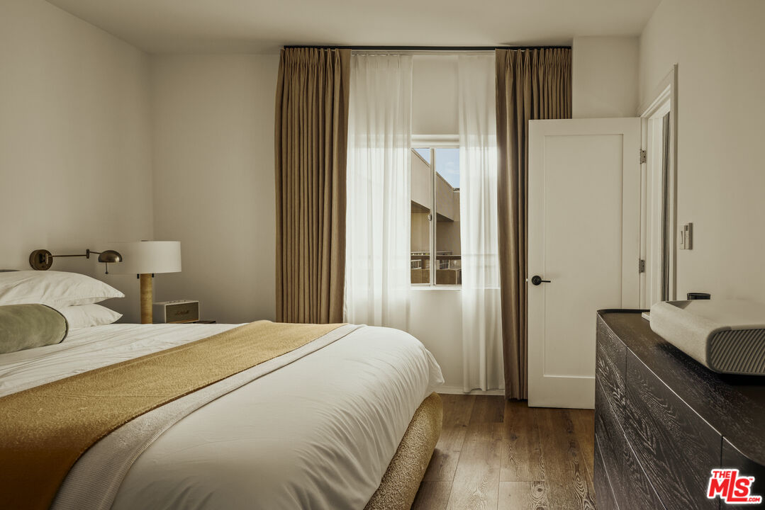 1131 Alta Loma Rd Unit: 528, West Hollywood