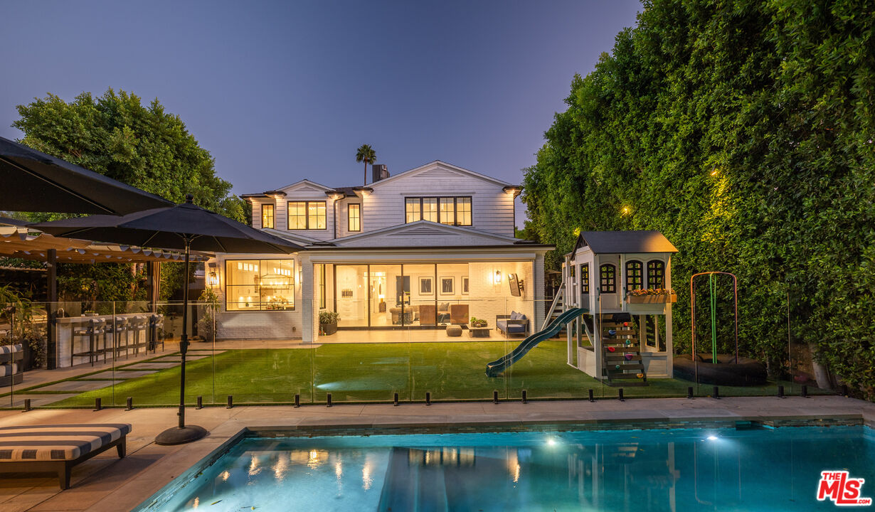 10439 Valley Spring Ln, Toluca Lake