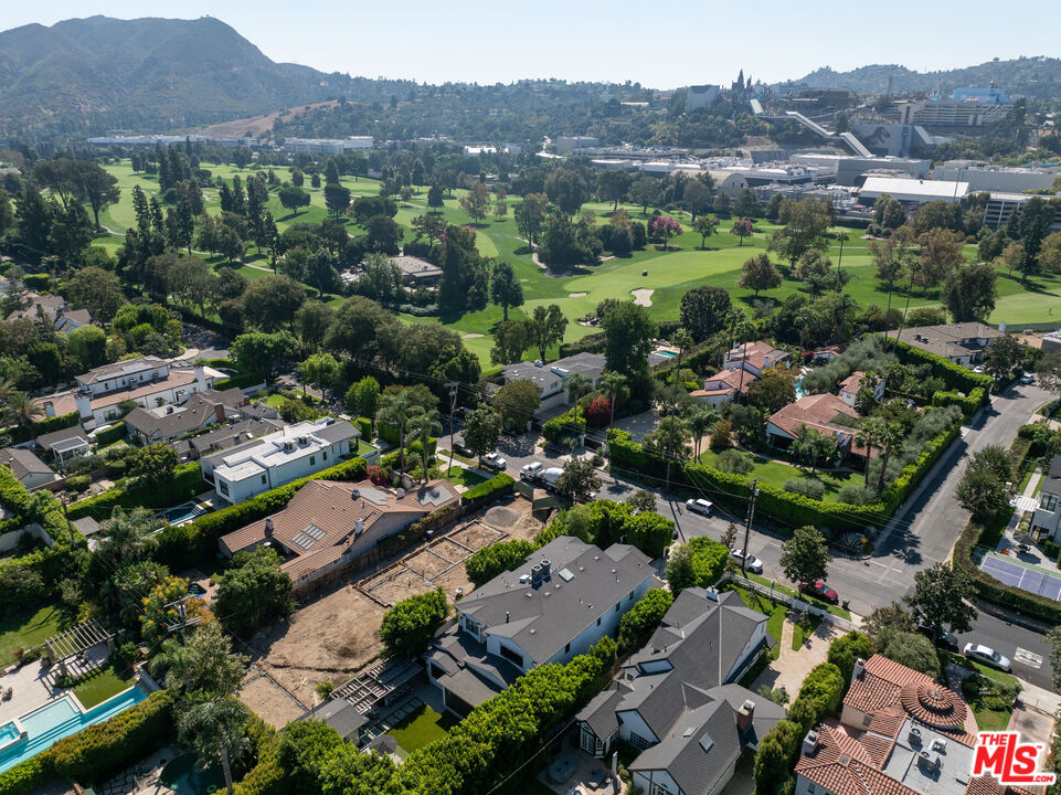 10439 Valley Spring Ln, Toluca Lake