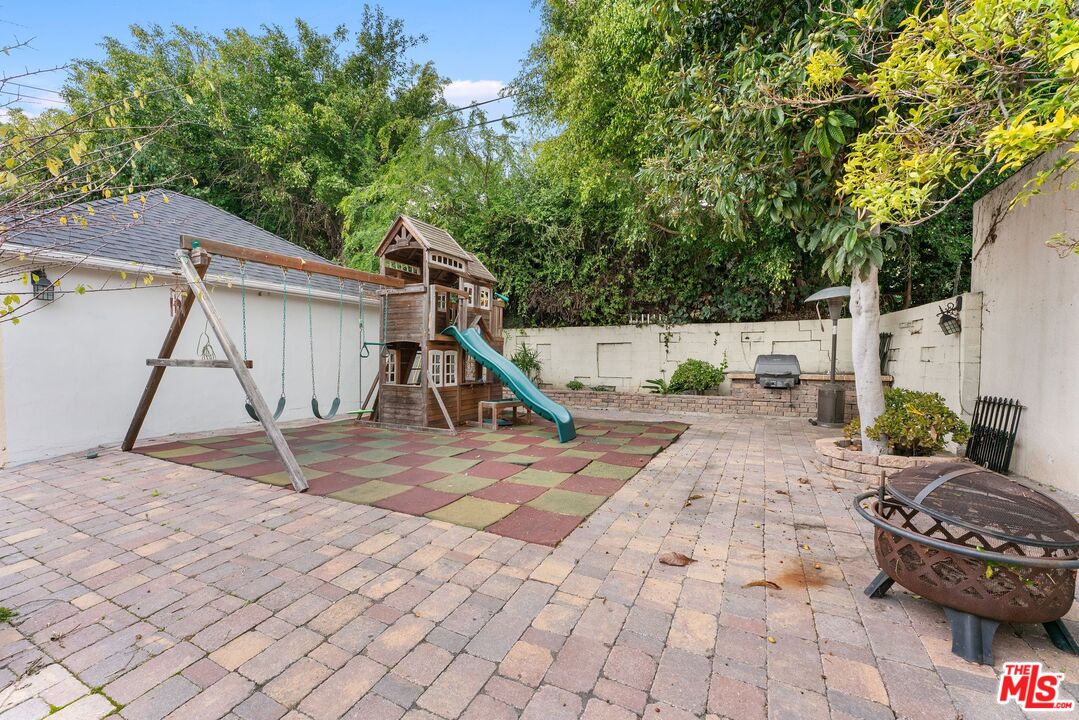 843 S Mullen Ave