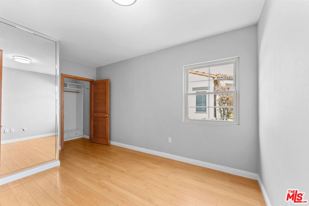 843 S Mullen Ave