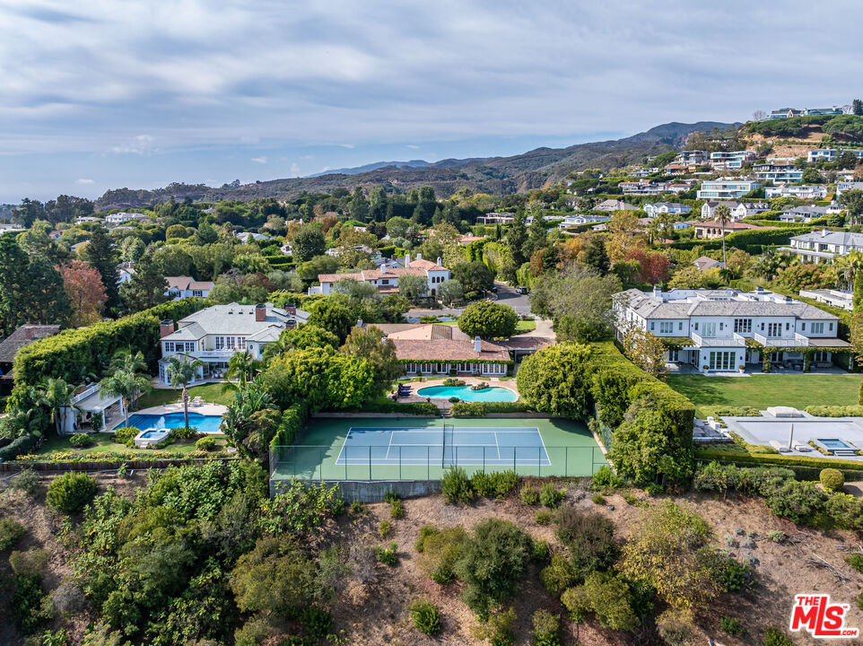 1580 San Remo Dr, Pacific Palisades