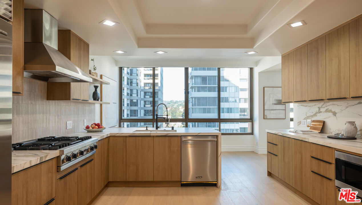 10430 Wilshire Blvd Unit: 802, Westwood