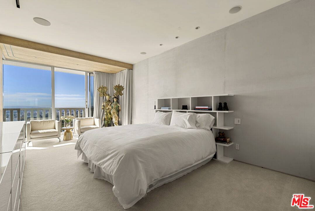 9255 Doheny Rd Unit: 1206