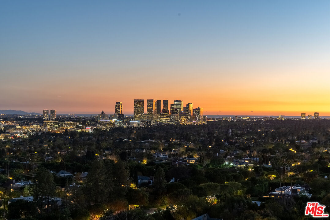 9255 Doheny Rd Unit: 1206