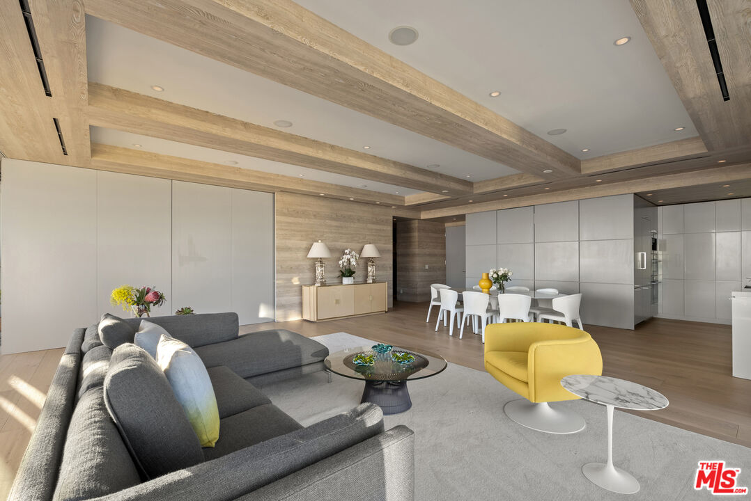 9255 Doheny Rd Unit: 1206