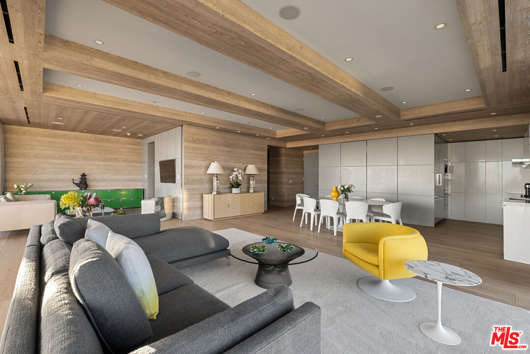 9255 Doheny Rd Unit: 1206