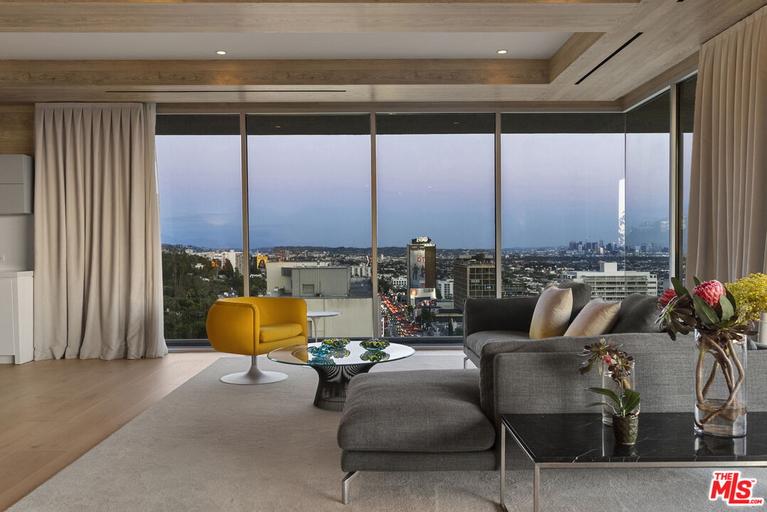 9255 Doheny Rd Unit: 1206