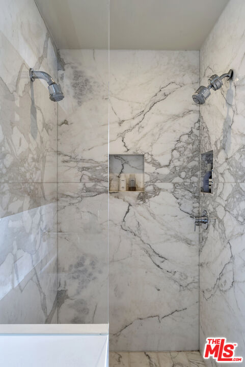 9255 Doheny Rd Unit: 1206