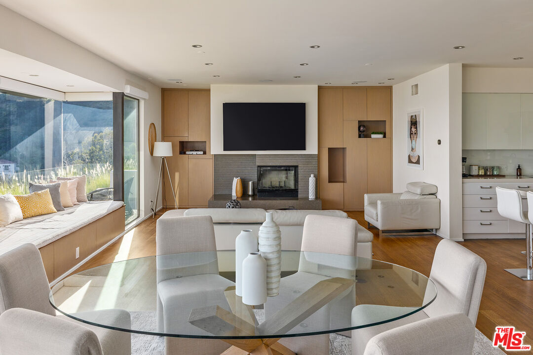 1815 N Crescent Heights Blvd, Hollywood Hills