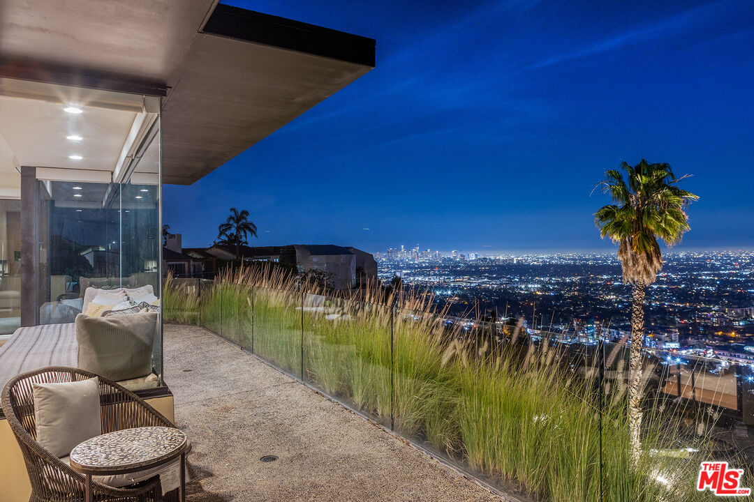 1815 N Crescent Heights Blvd, Hollywood Hills