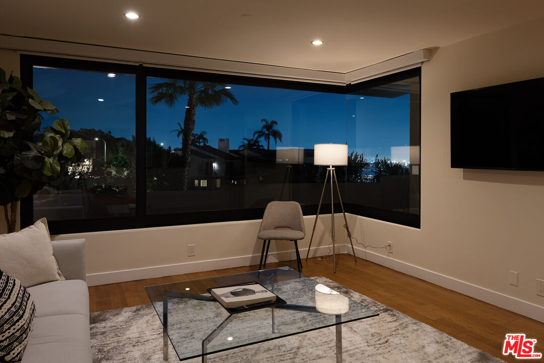 1815 N Crescent Heights Blvd, Hollywood Hills