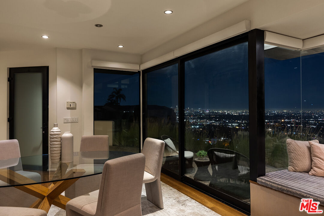 1815 N Crescent Heights Blvd, Hollywood Hills