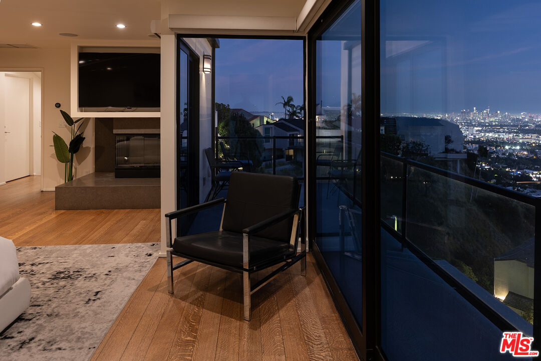 1815 N Crescent Heights Blvd, Hollywood Hills