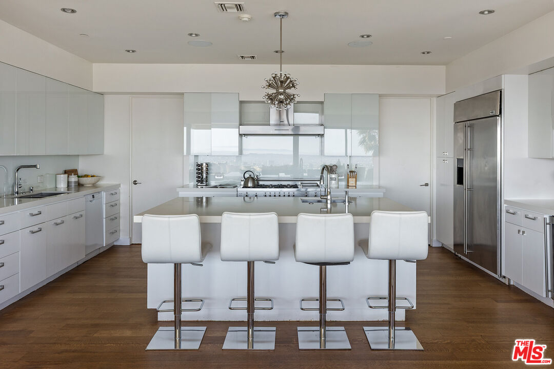 1815 N Crescent Heights Blvd, Hollywood Hills