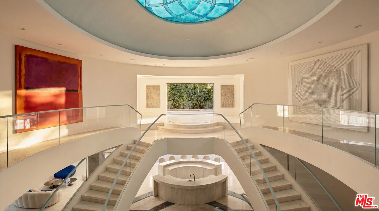 701 N Camden Dr, Beverly Hills