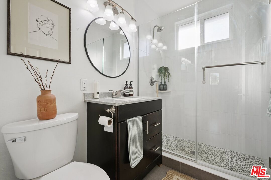 4408 Franklin Ave Unit: 5
