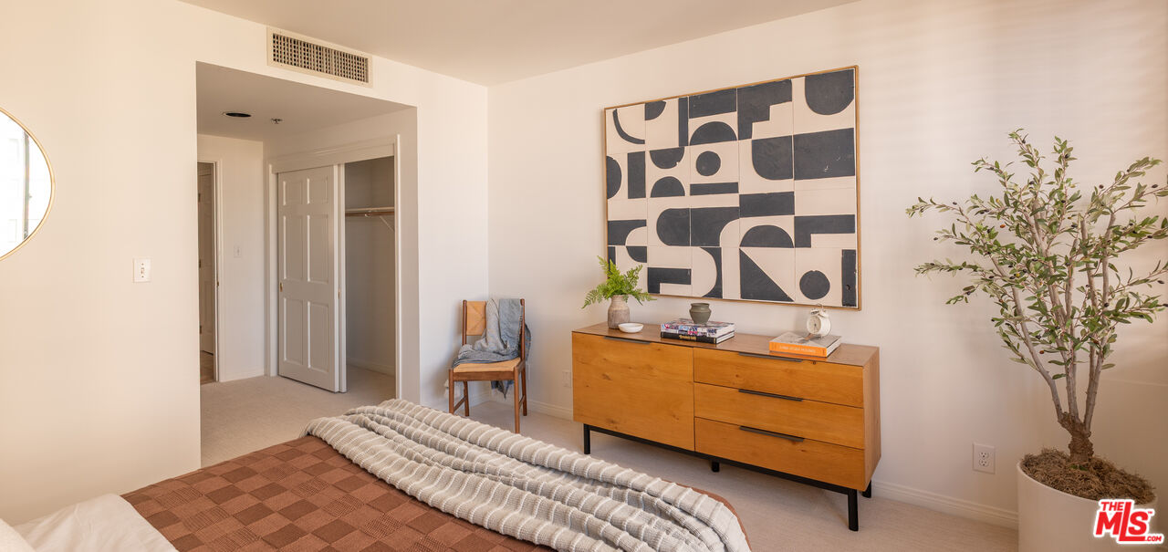 10724 Wilshire Blvd Unit: 1106