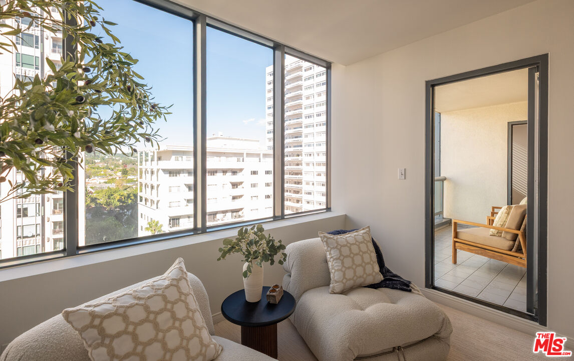 10724 Wilshire Blvd Unit: 1106