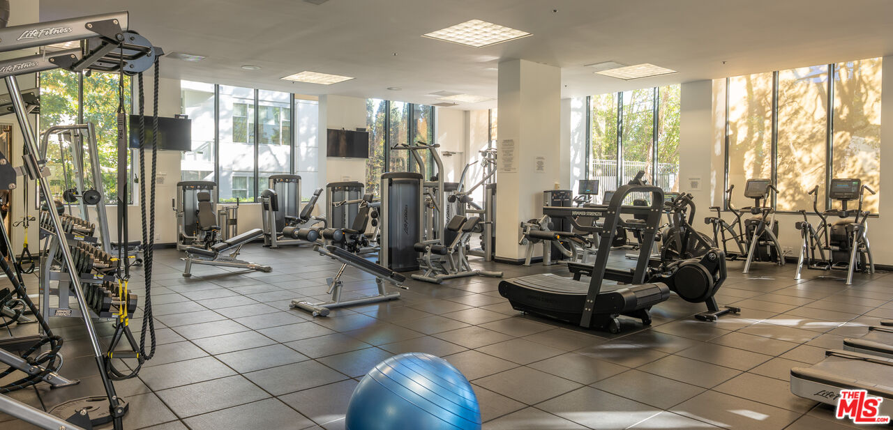 10724 Wilshire Blvd Unit: 1106