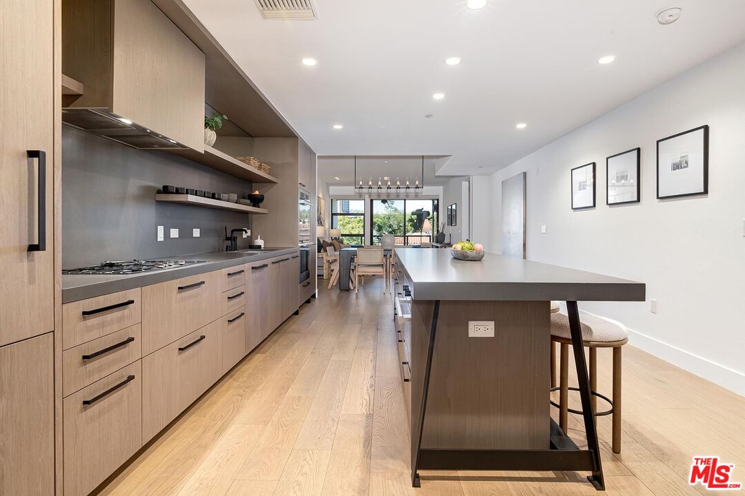 10777 Wilshire Blvd Unit: 409, Westwood