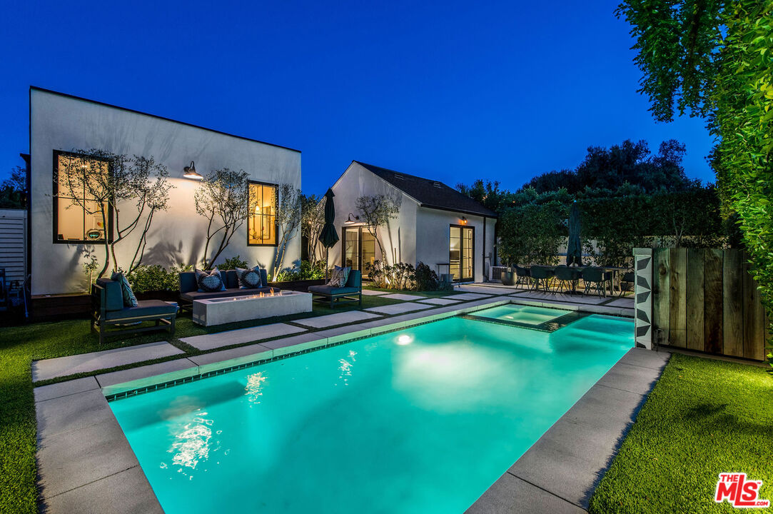 4513 Radford Ave, Valley Village 