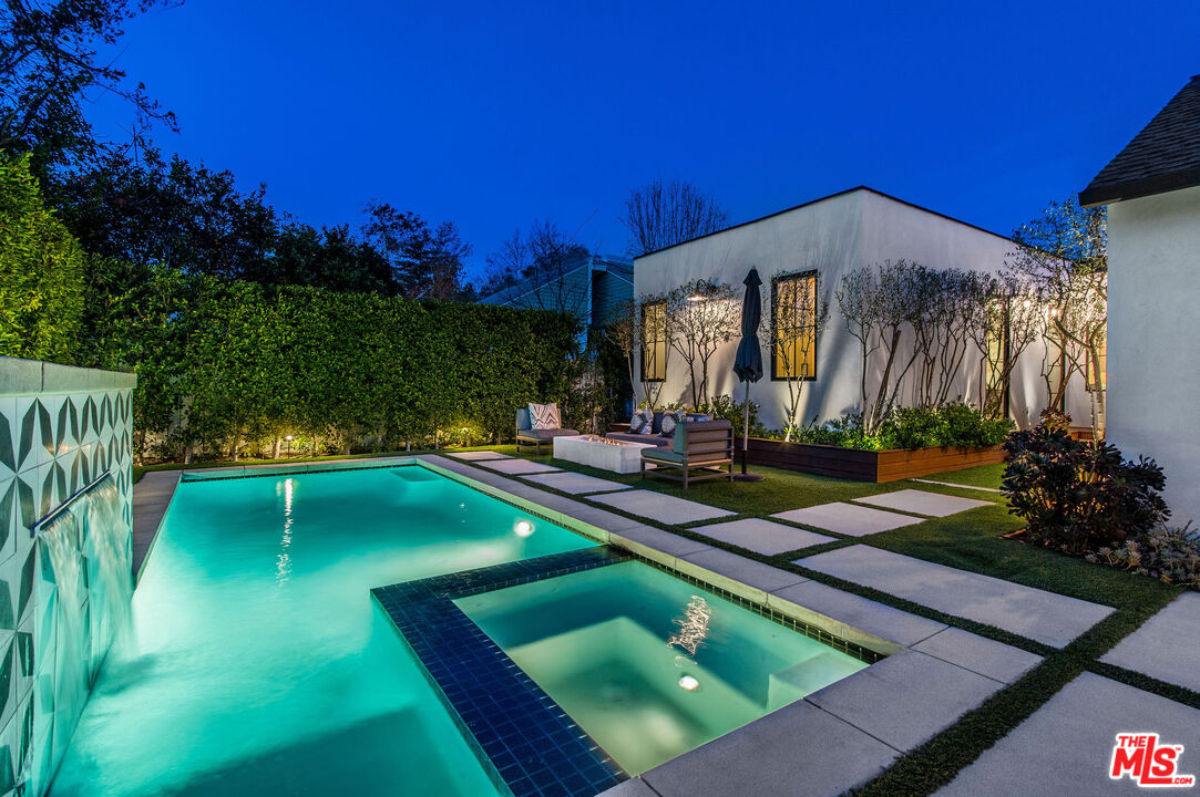 4513 Radford Ave, Valley Village 