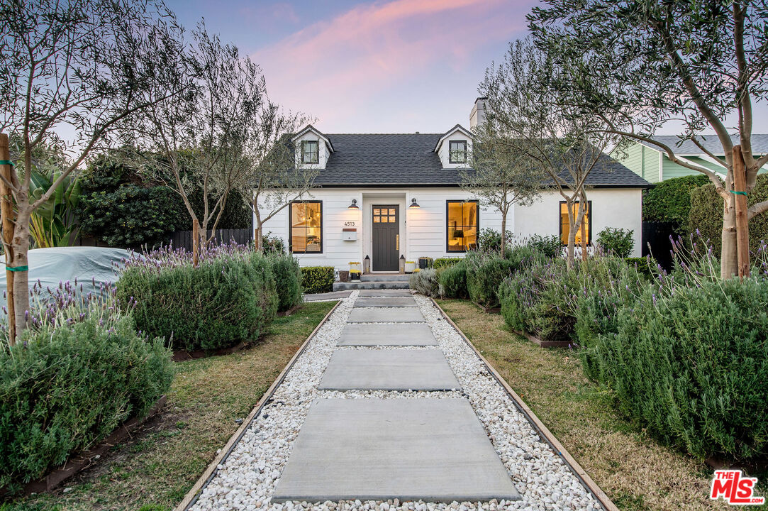 4513 Radford Ave, Valley Village 