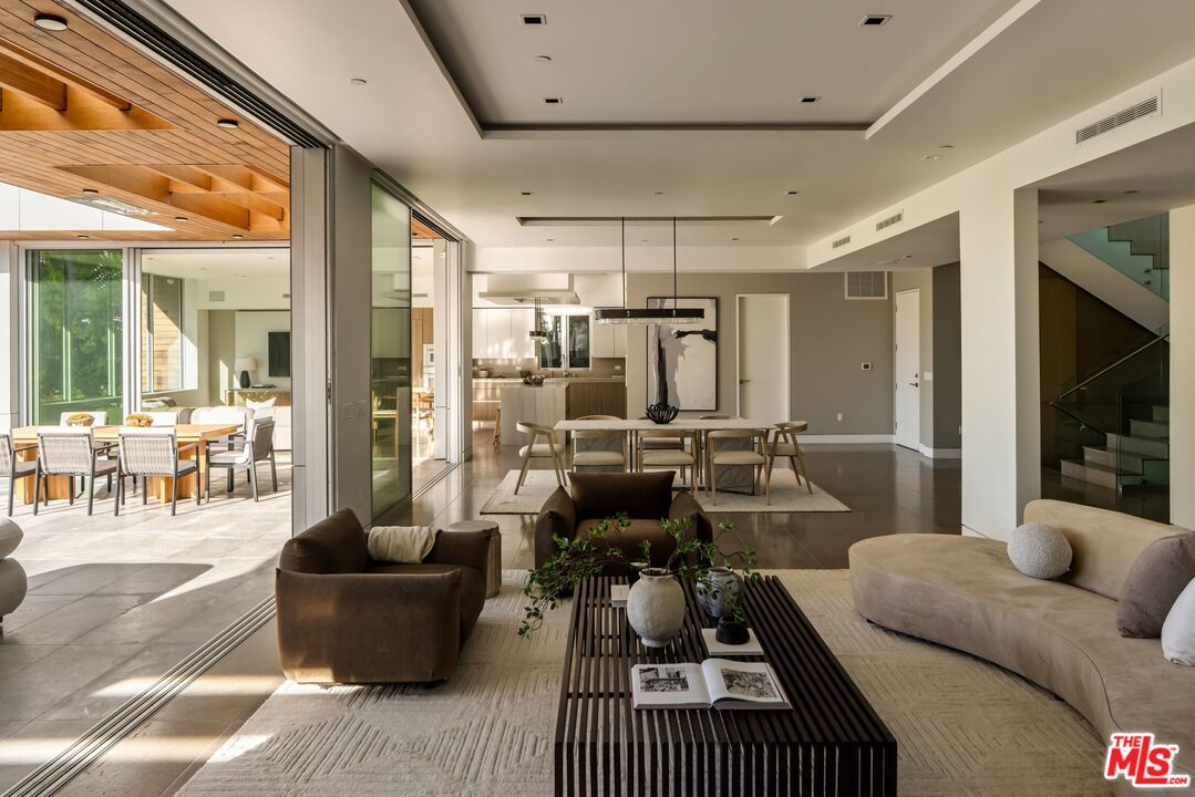 13120 Nimrod Pl, Brentwood